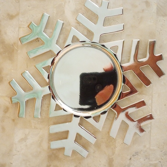 Burgundy Pillar Candle With Chrome Snowflake Stand - Picture 11 of 14